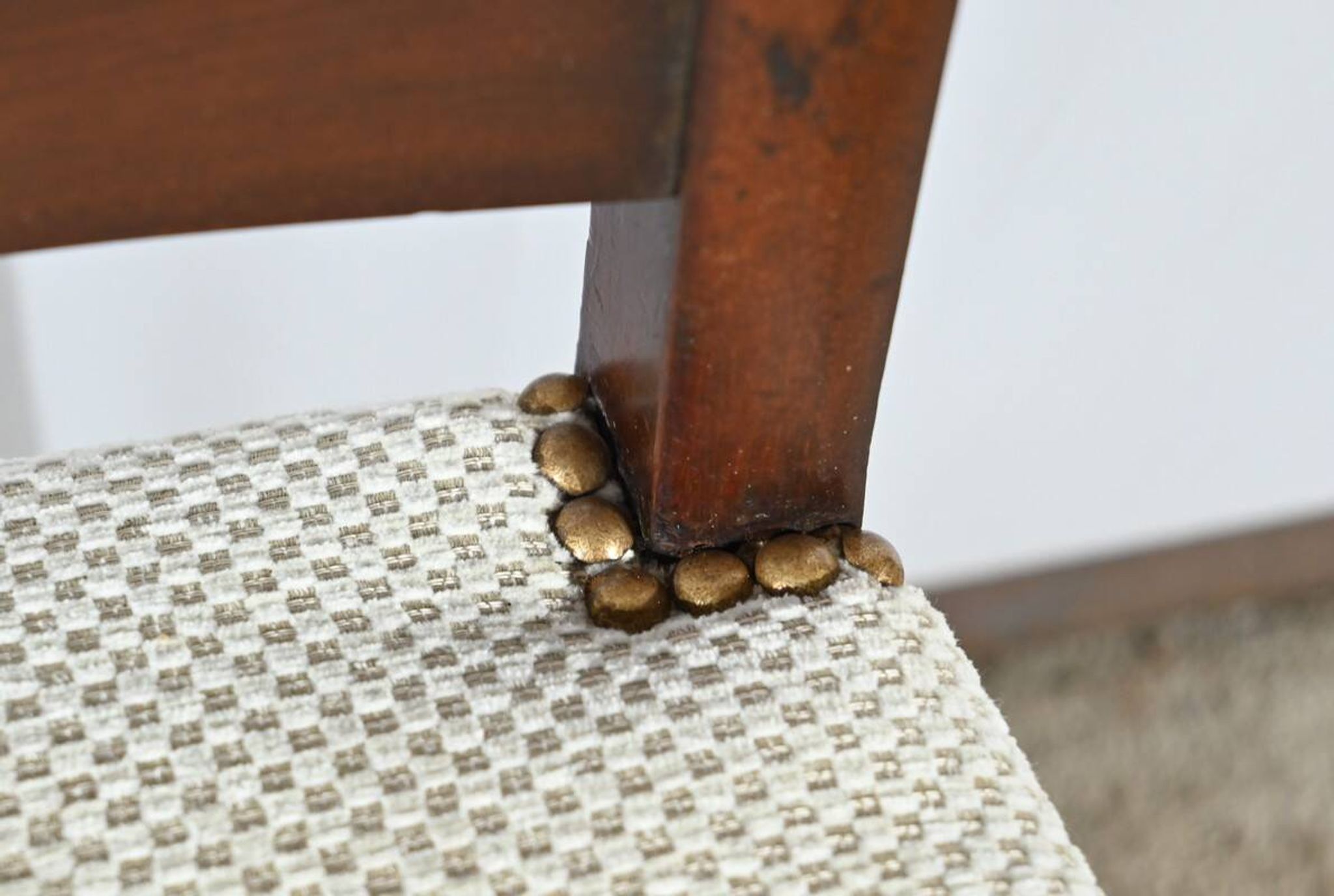 Suite of 5 Cuban Mahogany Chairs, Restoration Period – Early 19th Century