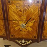 Transition period chest of drawers