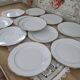 Lot de 11 assiettes à dessert en porcelaine suisse blanche double liseré doré