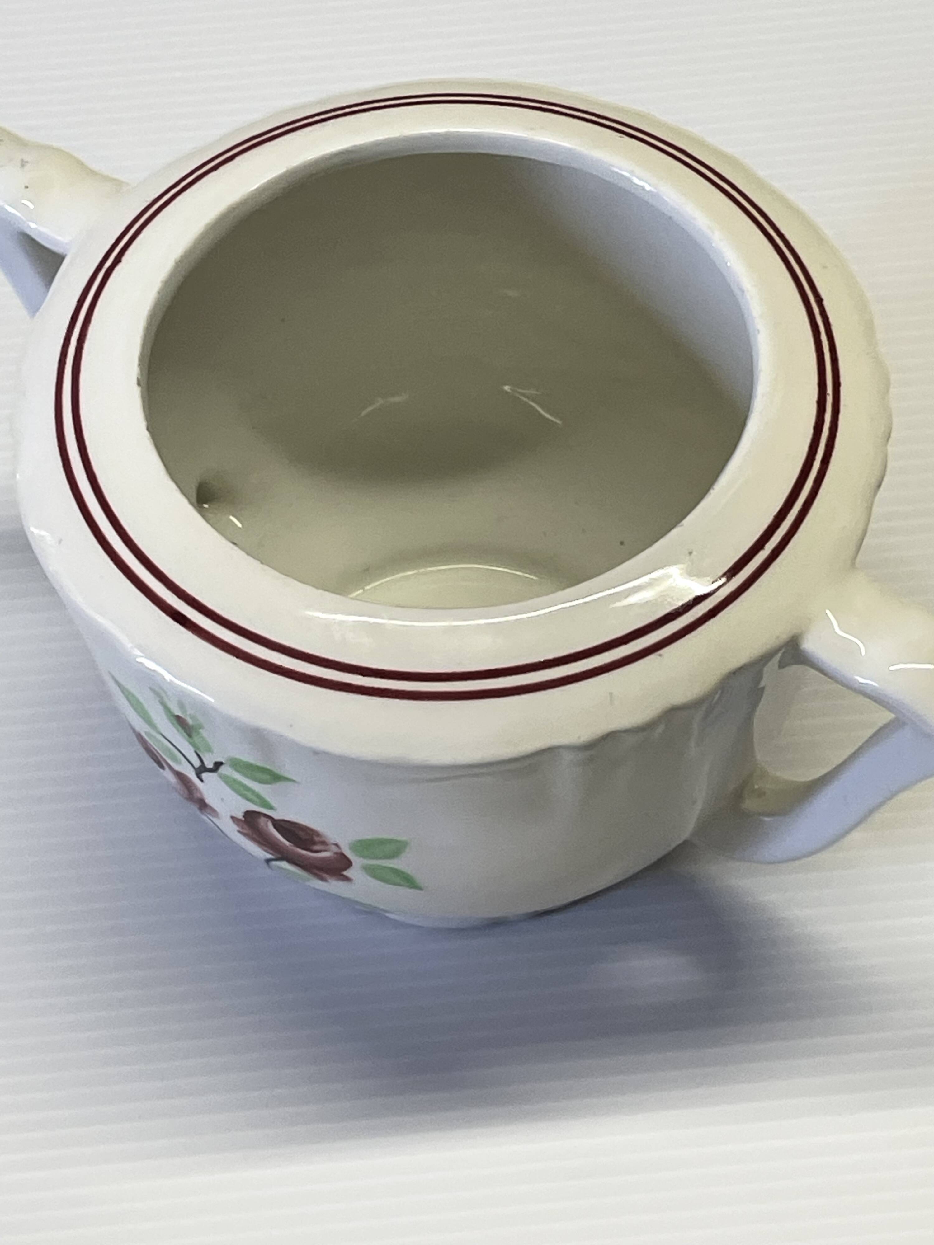 Very nice sugar bowl from Moulin des Loups in very good condition.