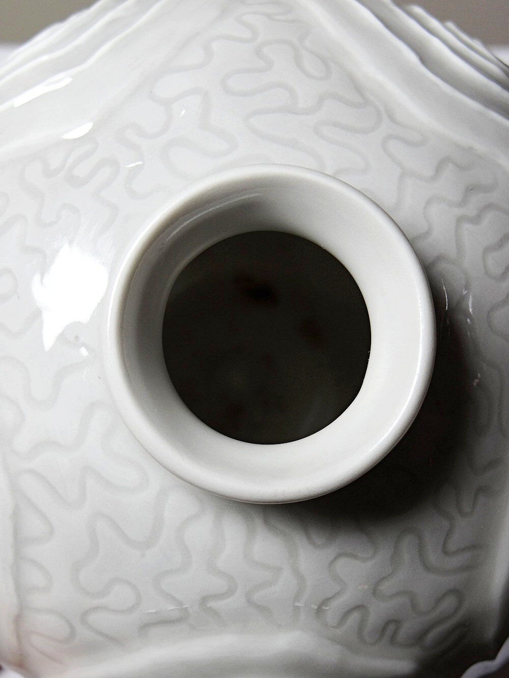 Small round porcelain vase in Art Deco style 1935