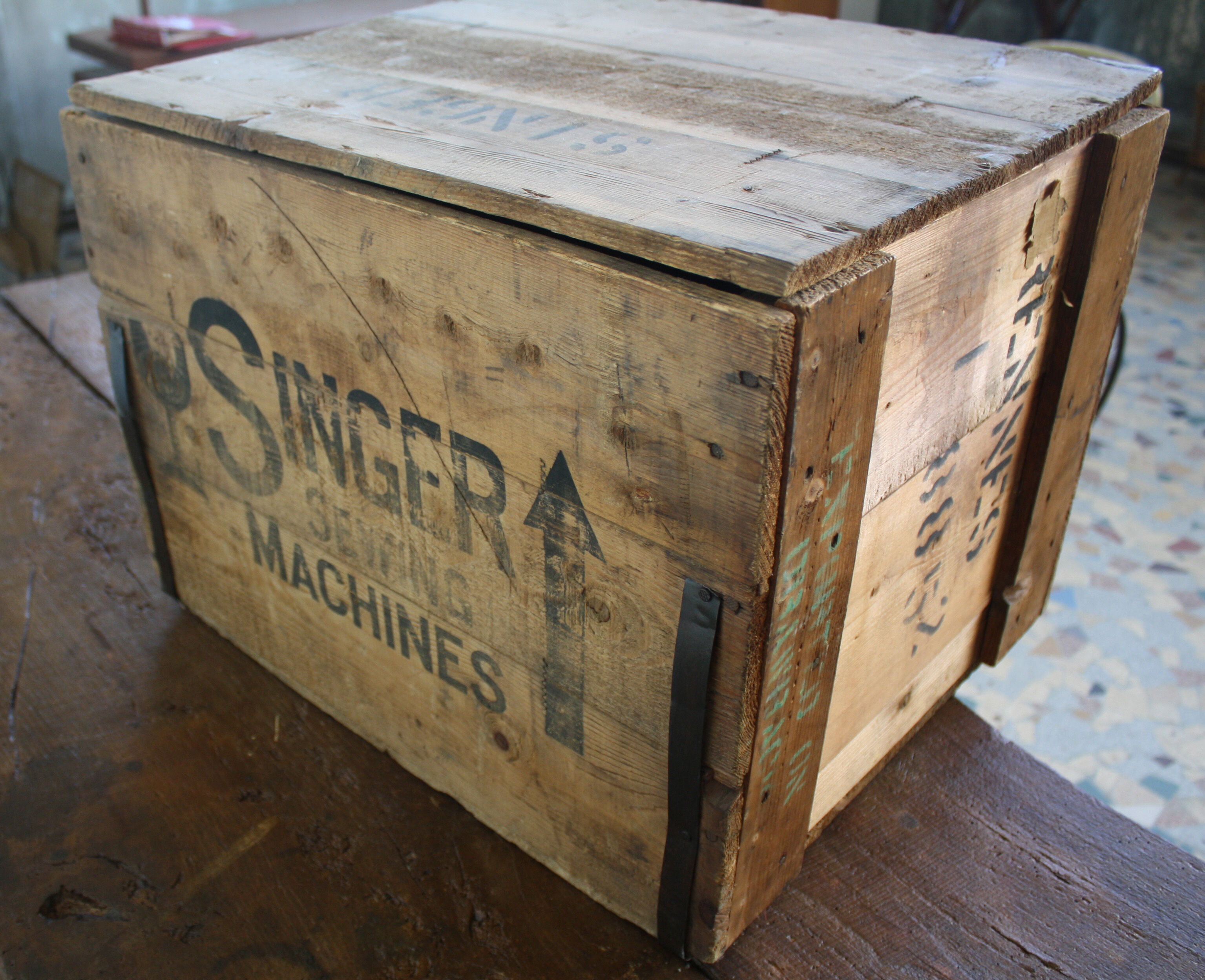 Caisse en bois 1950