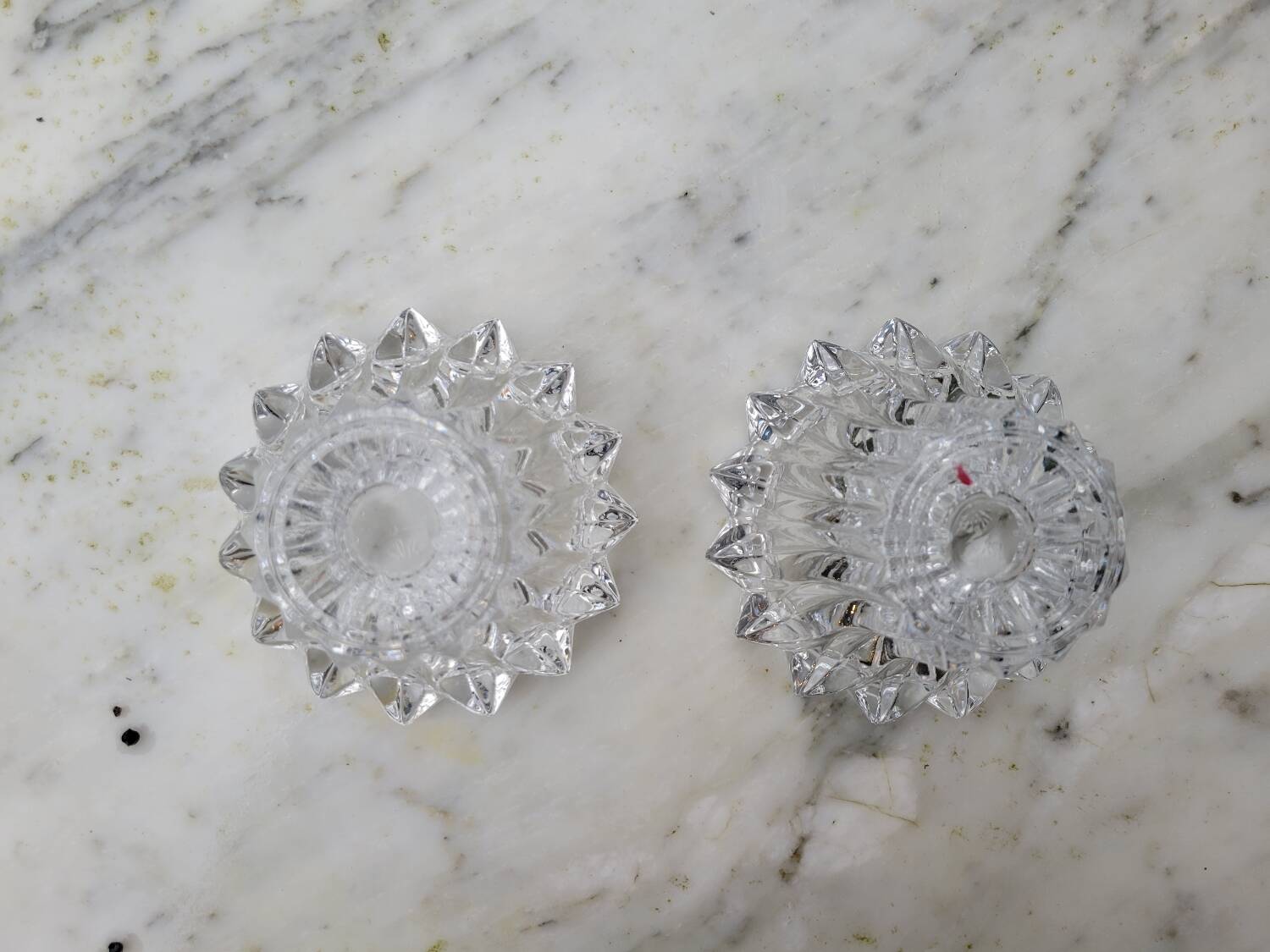 Paire de bougeoirs en cristal