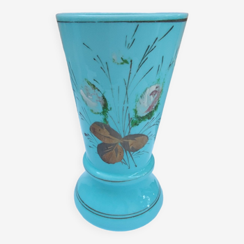 Vase ancien en opaline décor floral peint-Seconde partie de 19 ème -  H 26 cm