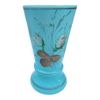 Vase ancien en opaline décor floral peint-Seconde partie de 19 ème -  H 26 cm