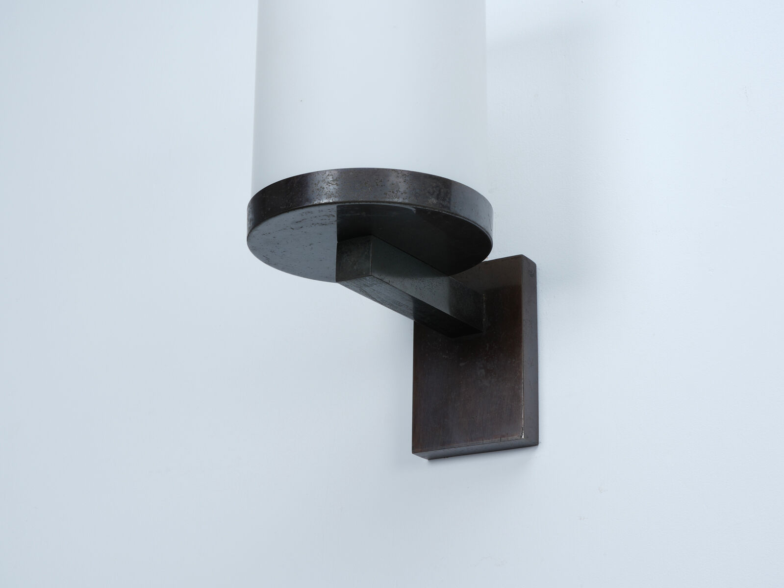 Modernist wall lamp Jean Perzel circa 1930