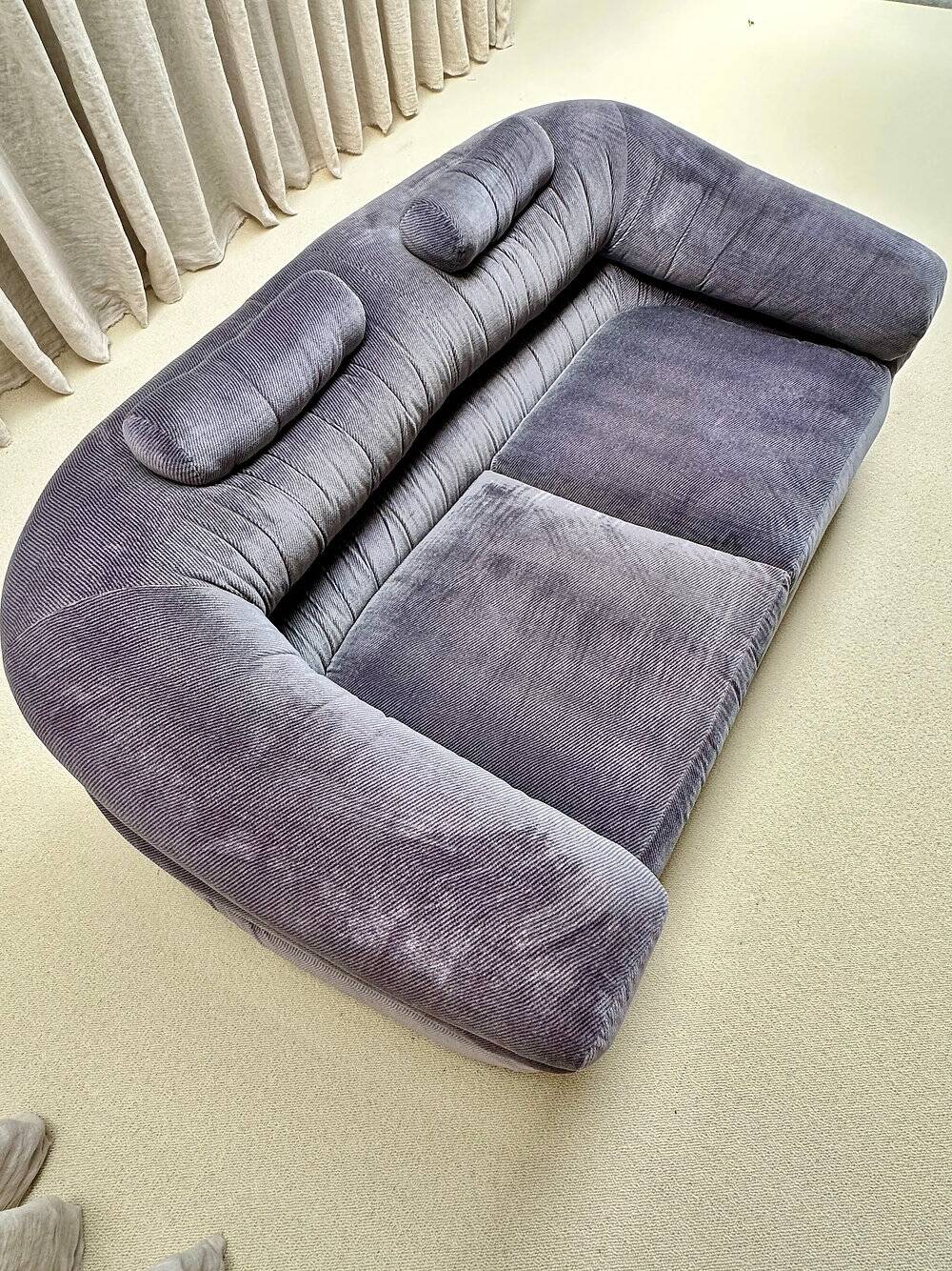 Velvet two seater 'Straccio', by De Pas, D'Urbino, Lomazzi