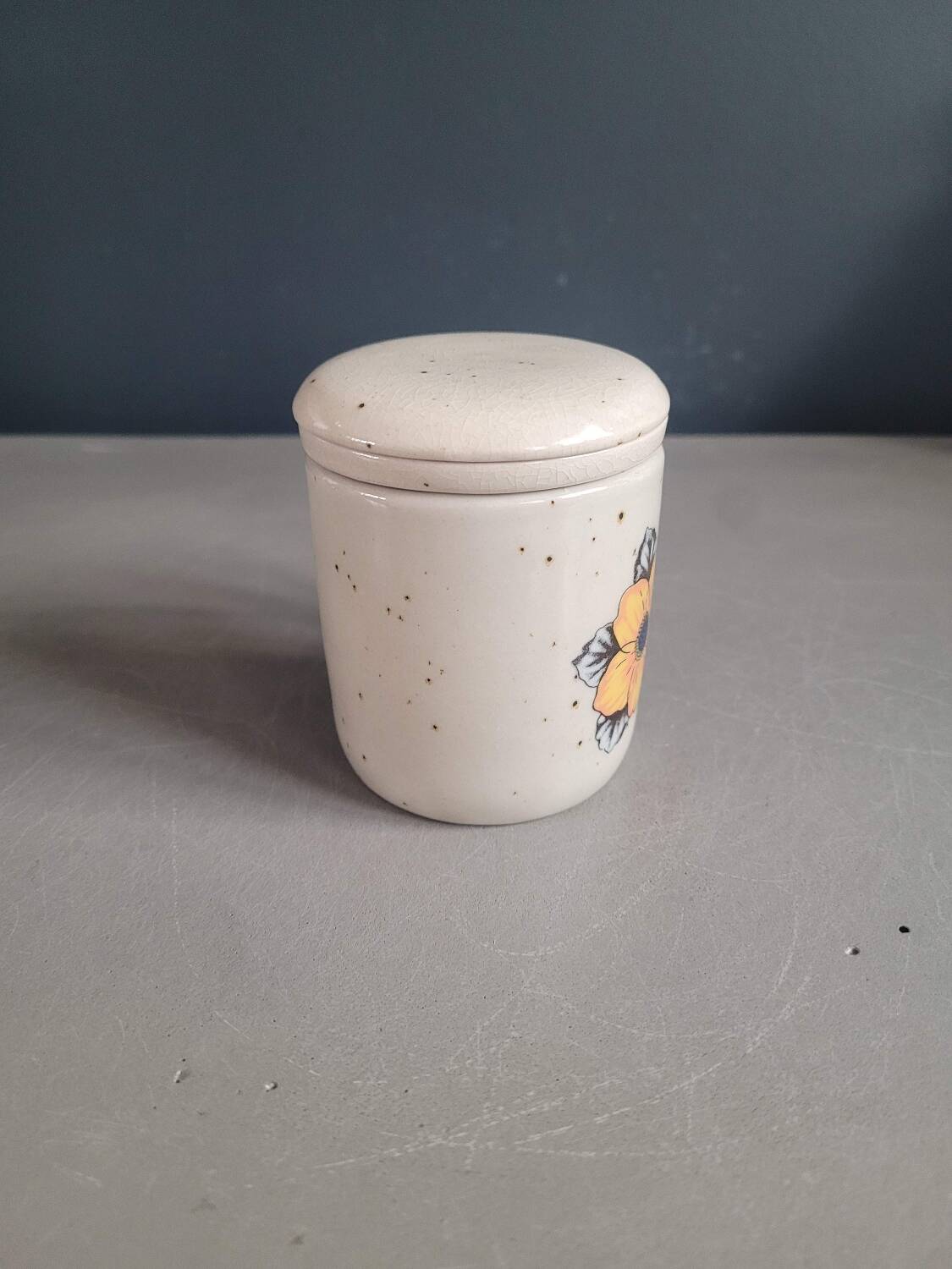 Tasse à thé vintage avec filtre et couvercle