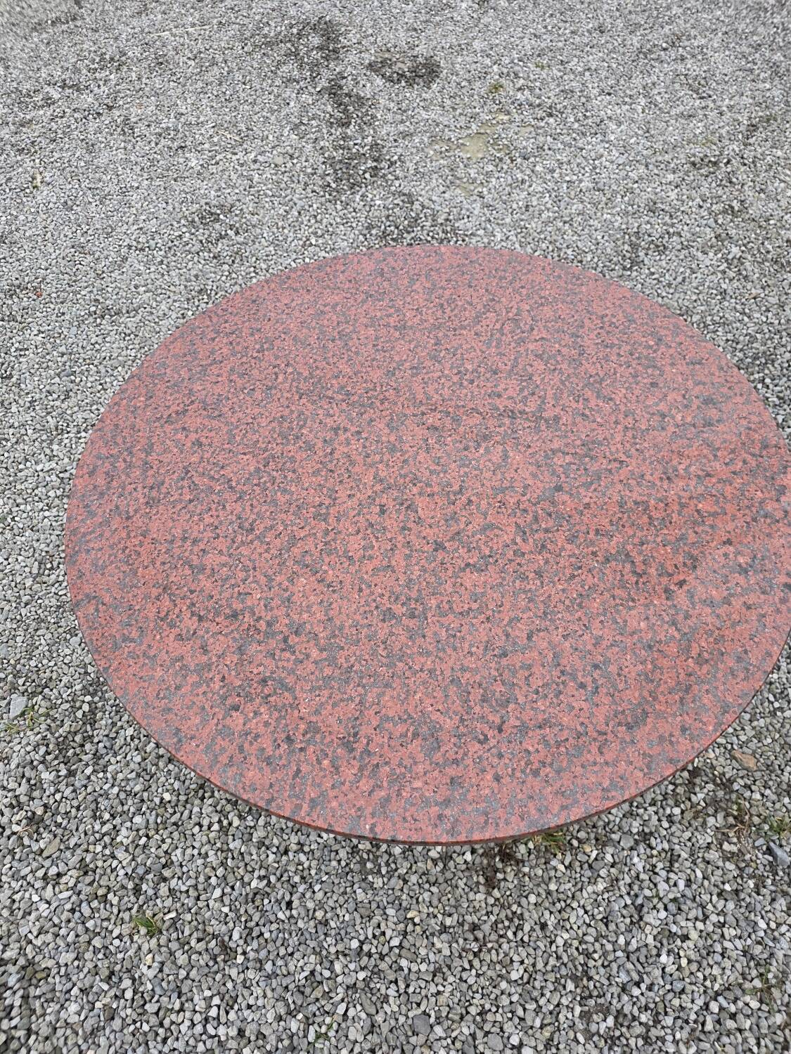 Round marble table with wrought iron base from the mid-20th century.