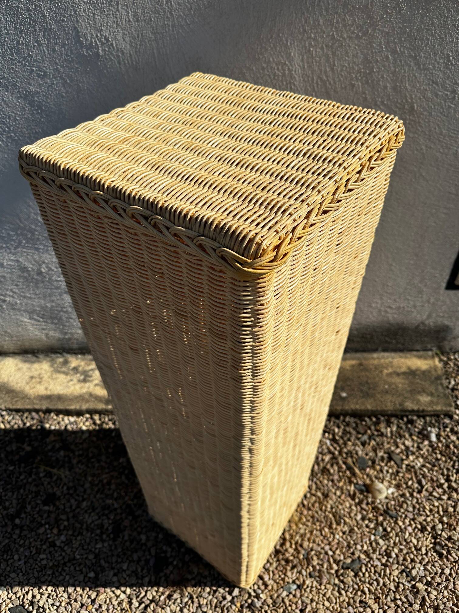 Médicis in rattan