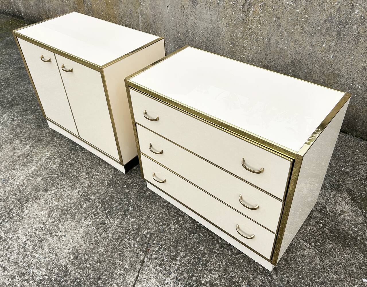 Cabinet and chest of drawers in ivory lacquer, inspired by Mahey and Vandel.