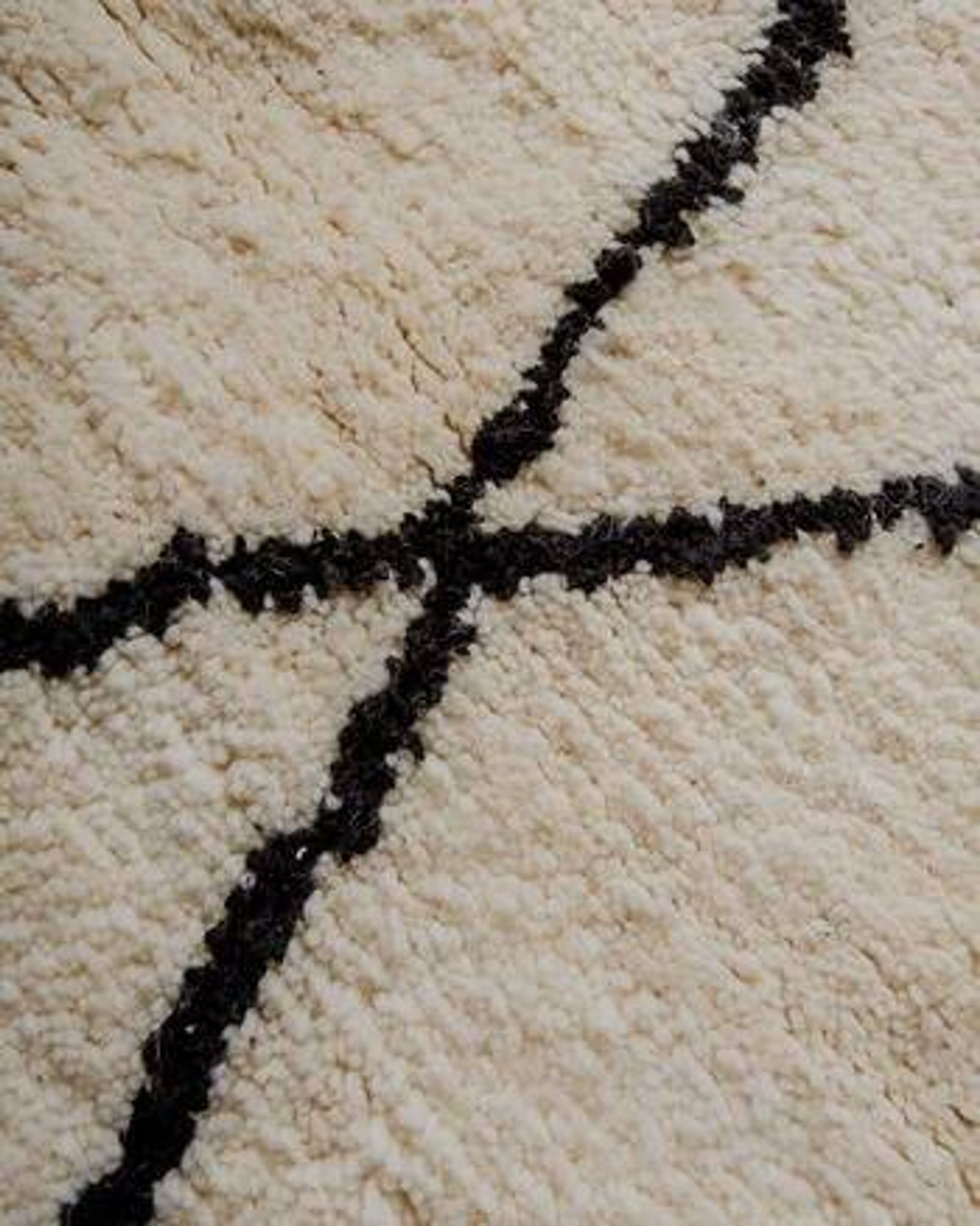 HANDMADE WOOL RUG