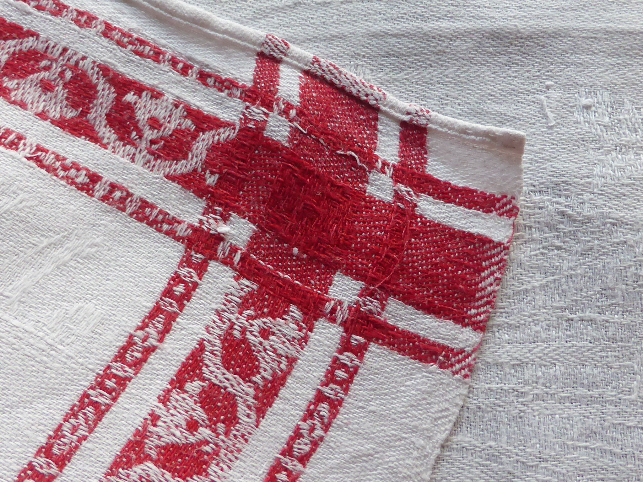 Antique tablecloth and 6 damask towels decoration foliage + dragonfly embroidered DL