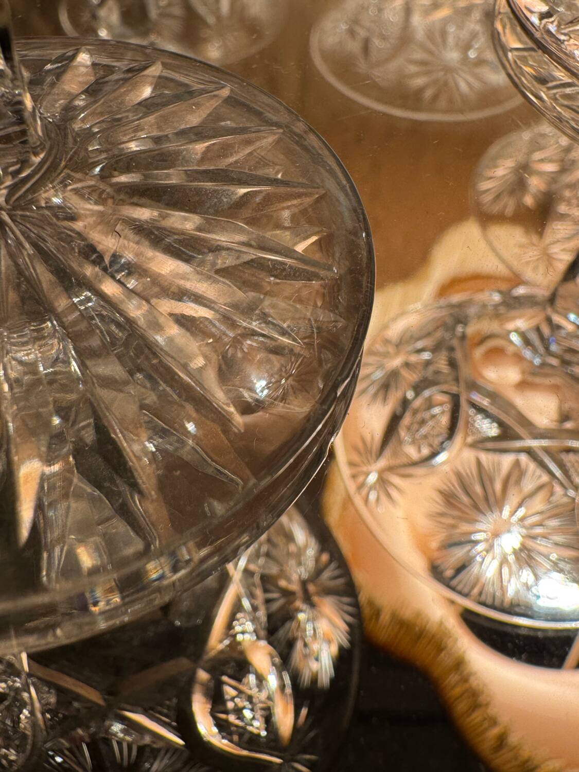 Verres à liqueur cristal du Creusot anciens