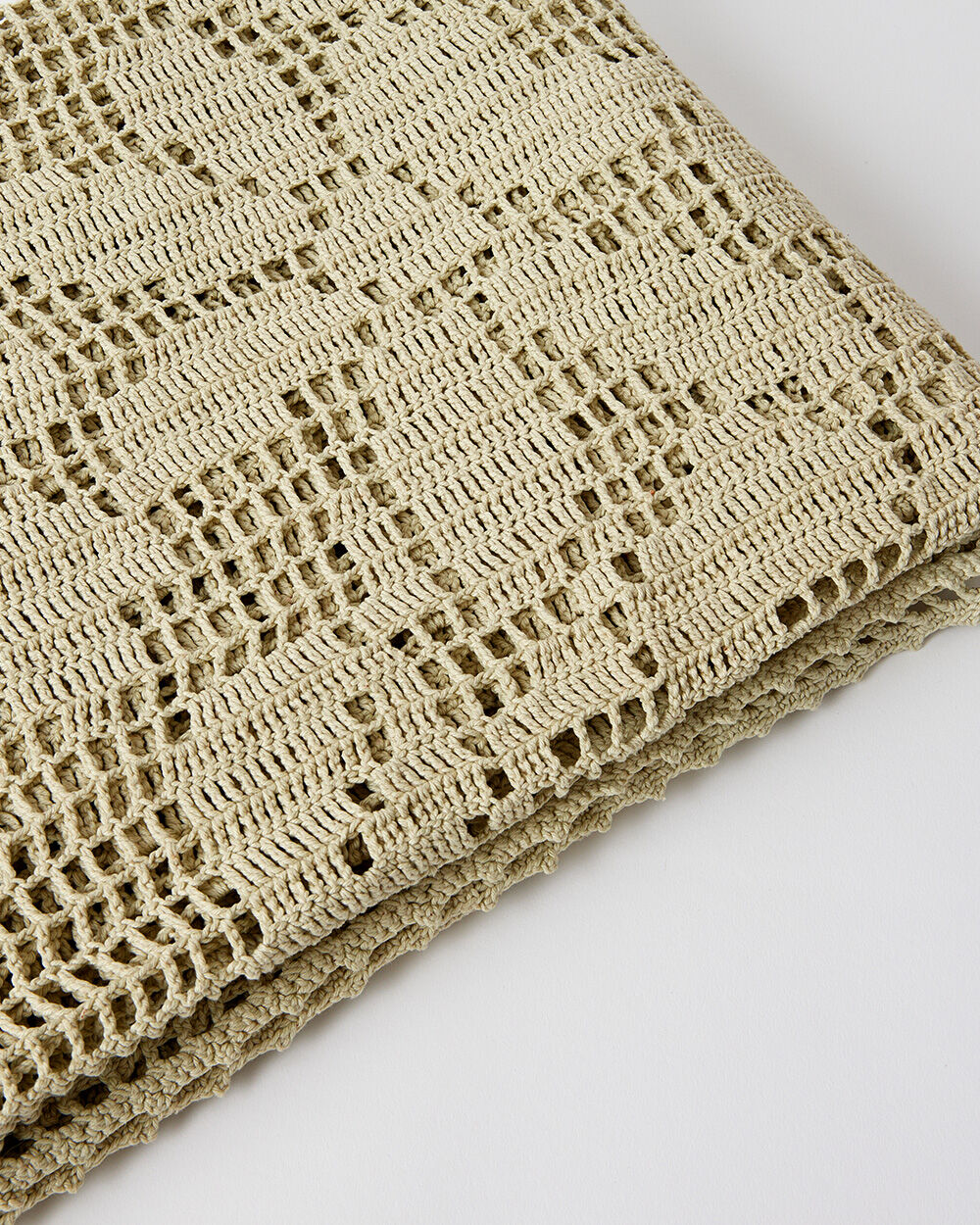 Crochet bedspread - limoncello