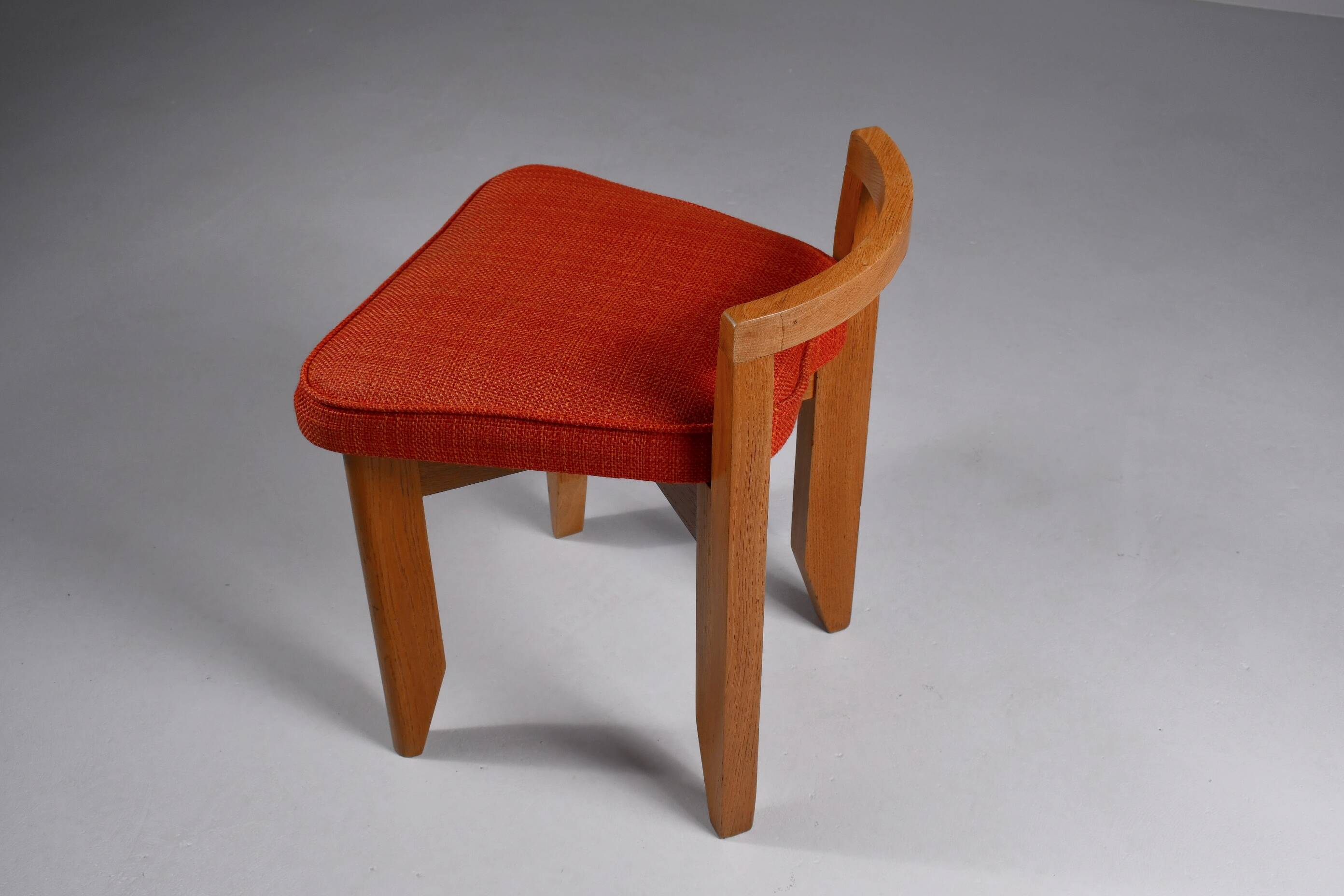 Chaise Boudoir "Rubercrin" de Guillerme et Chambron pour Votre Maison. années 1950