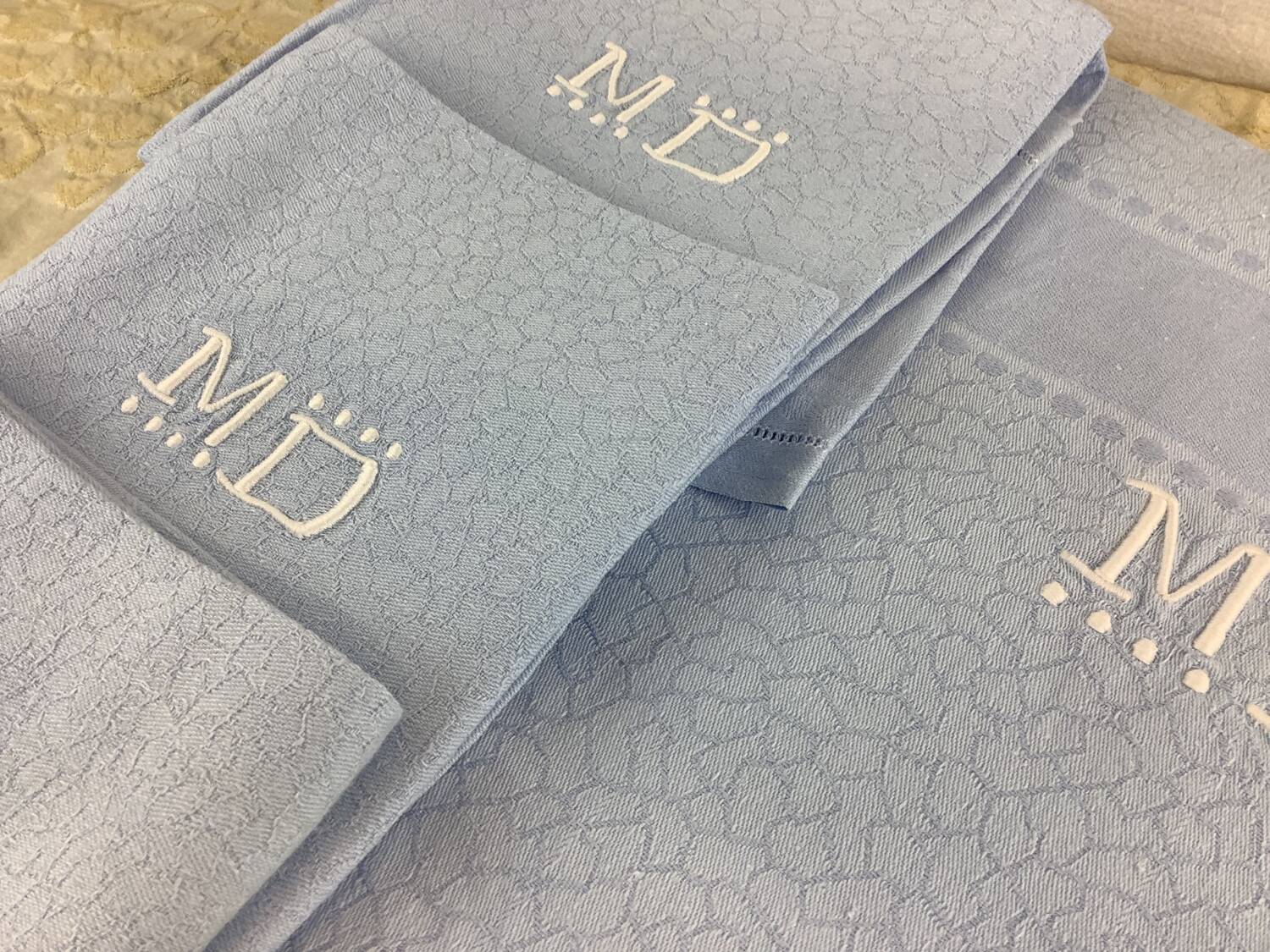 Vintage nappe & serviettes damassés monogramme