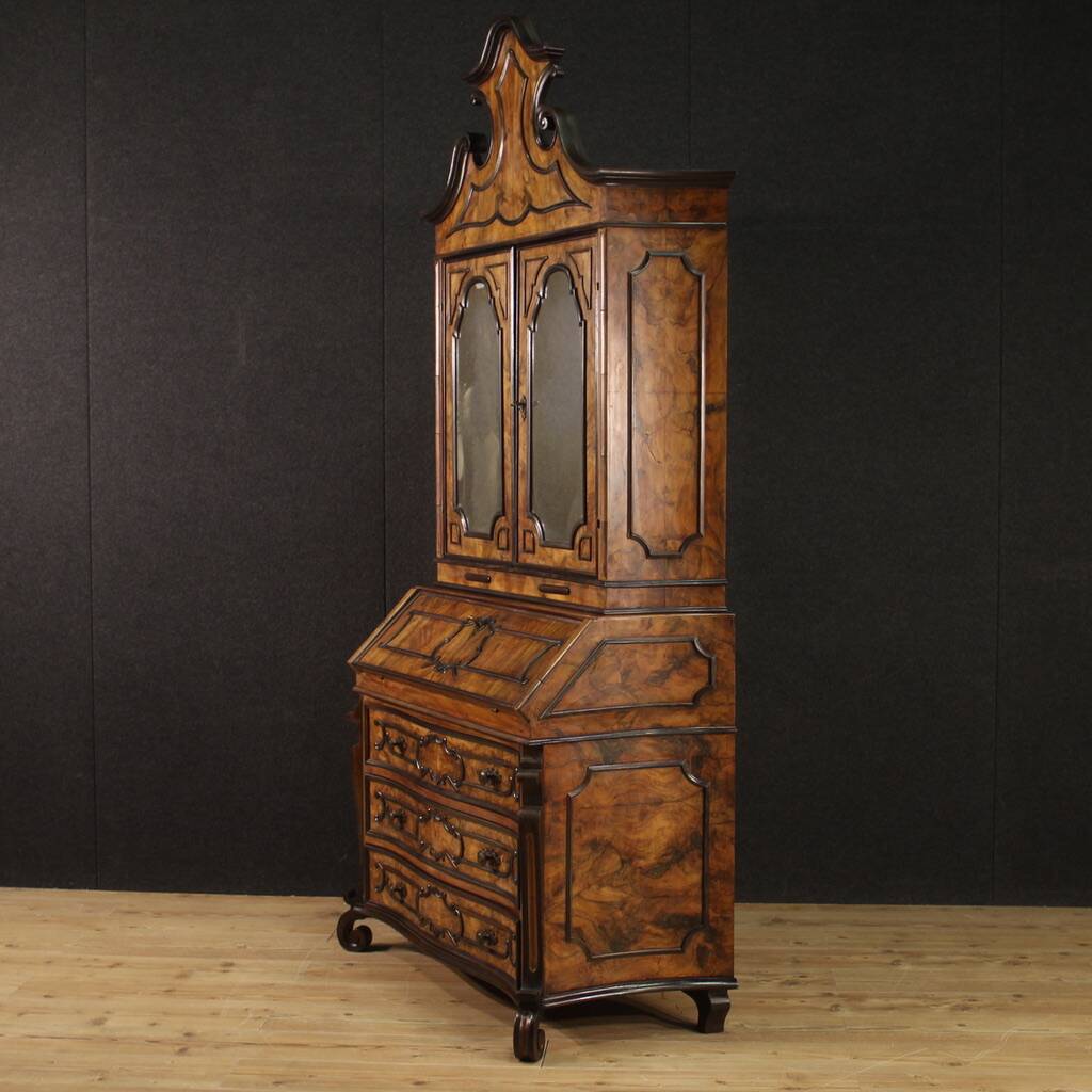 Grand trumeau lombard en bois du XXe siècle