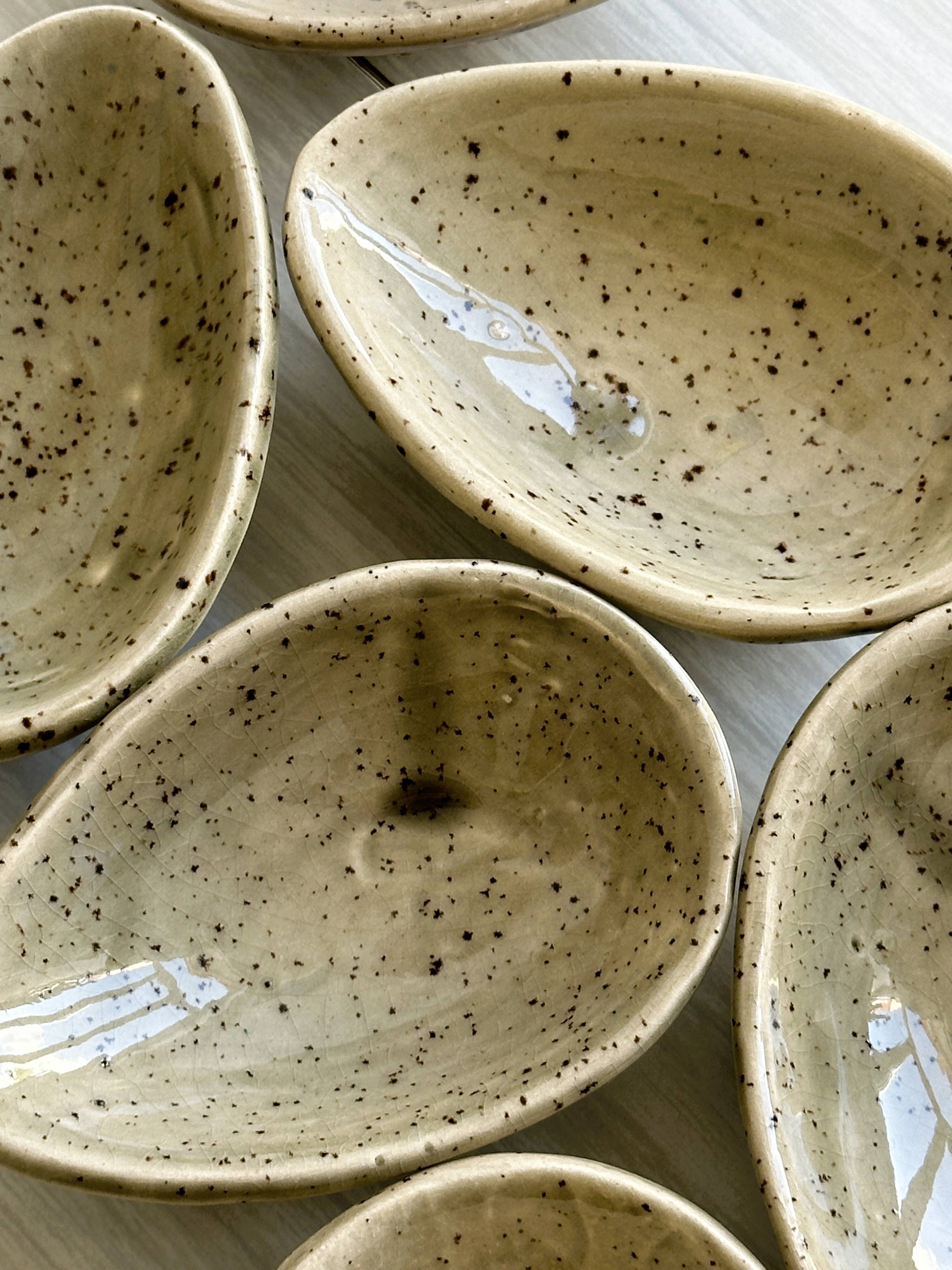 5 spotted pyrite sandstone bowls