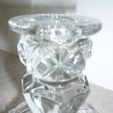 Bougeoir en verre pressé ciselé