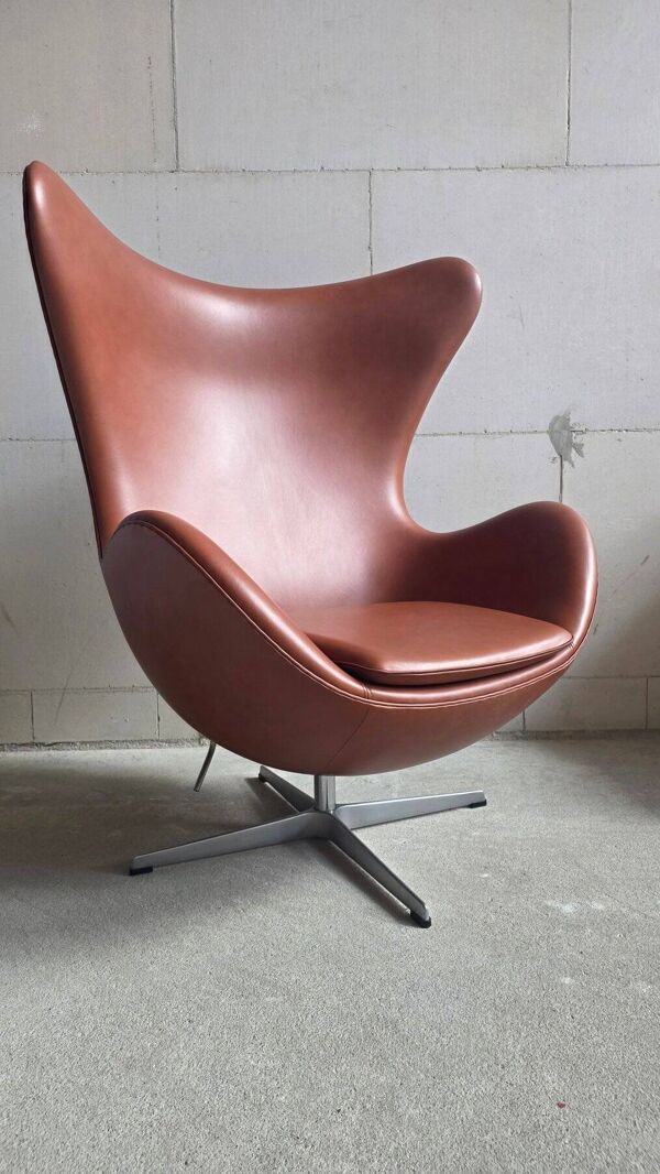 Fauteuil oeuf d'Arne Jacobsen pour Fritz Hansen