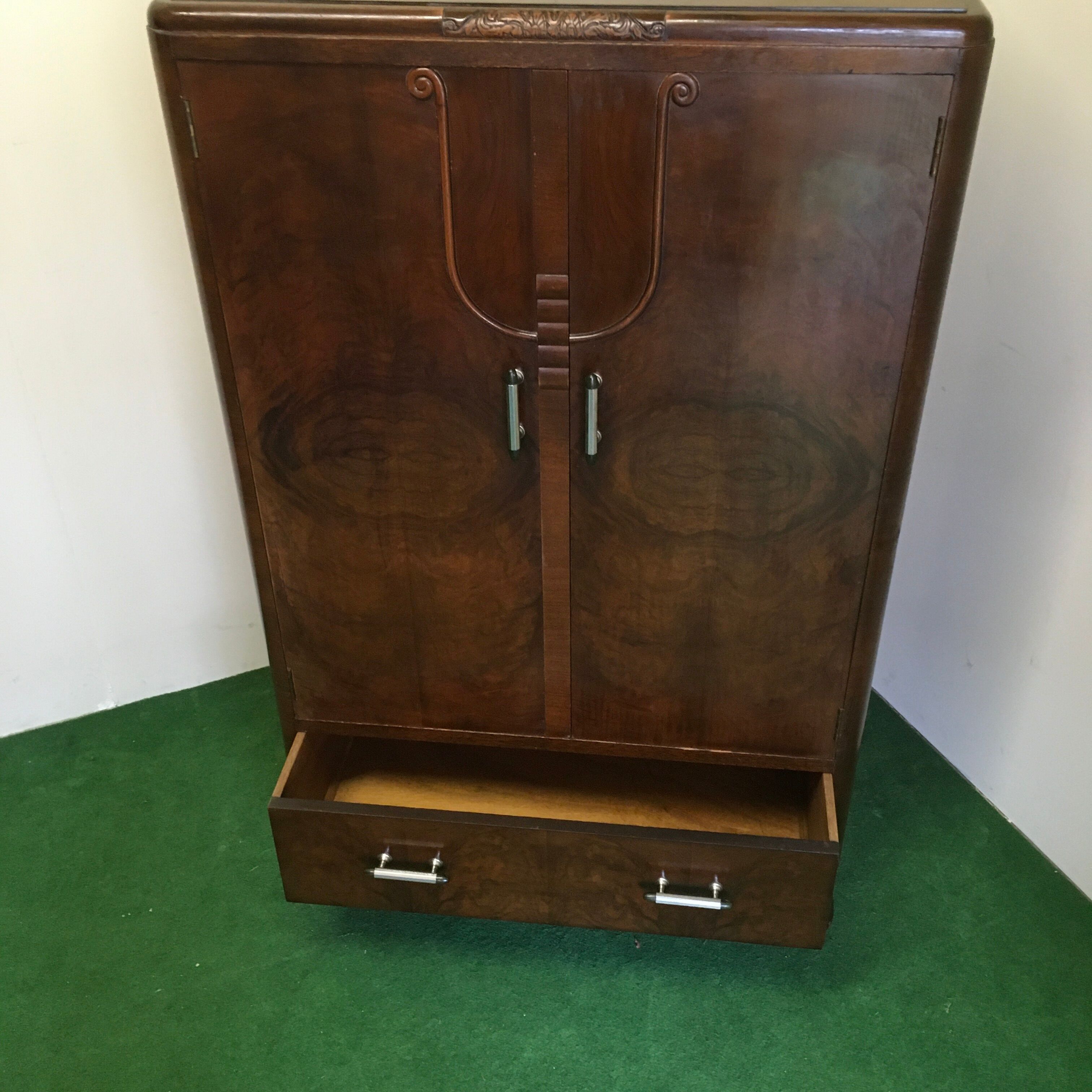 Art deco cabinet