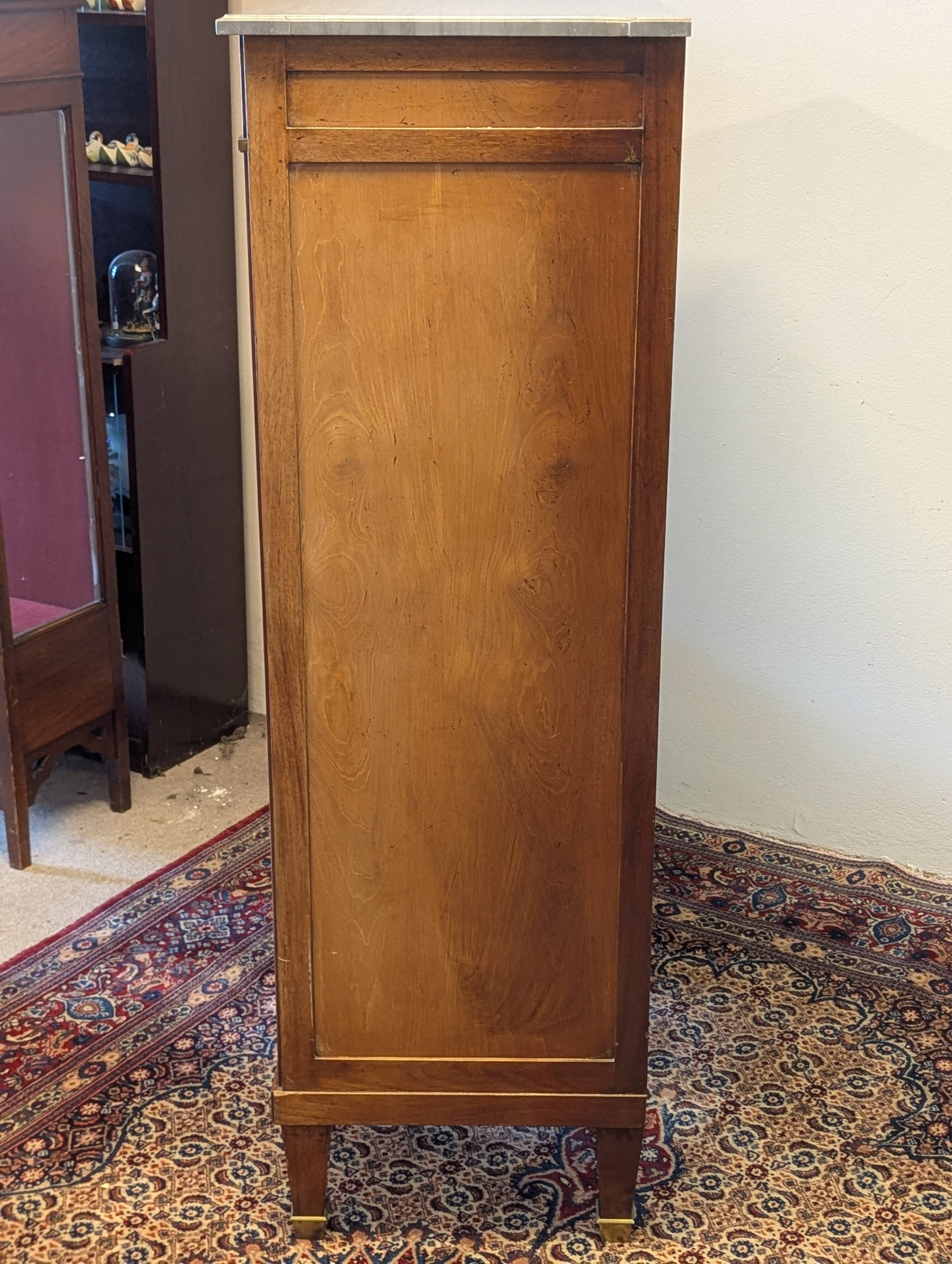 High buffet in the style of a cabinet maker