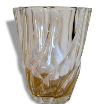 Twisted glass vase