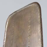 Paire de serre-livres en laiton martelé à la main par Hayno Focken