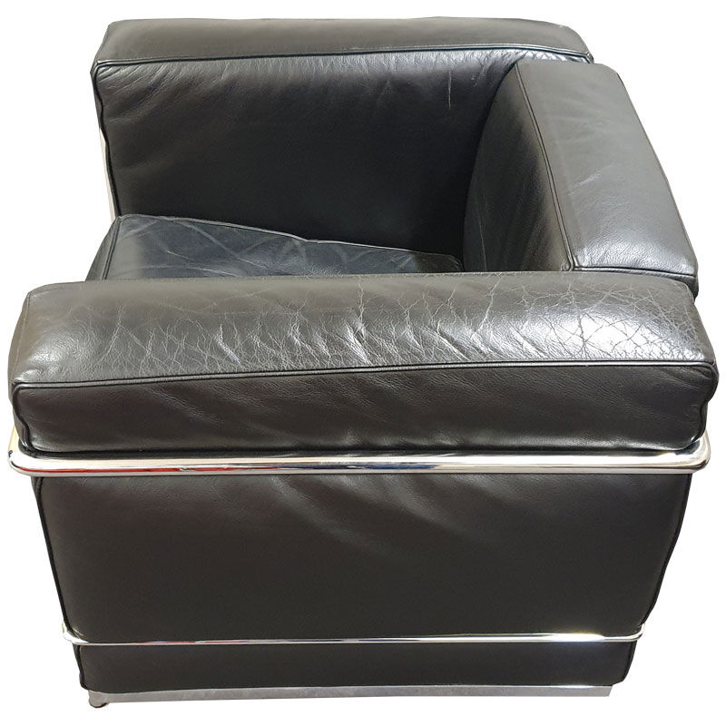 Black armchair Le Corbusier, LC2