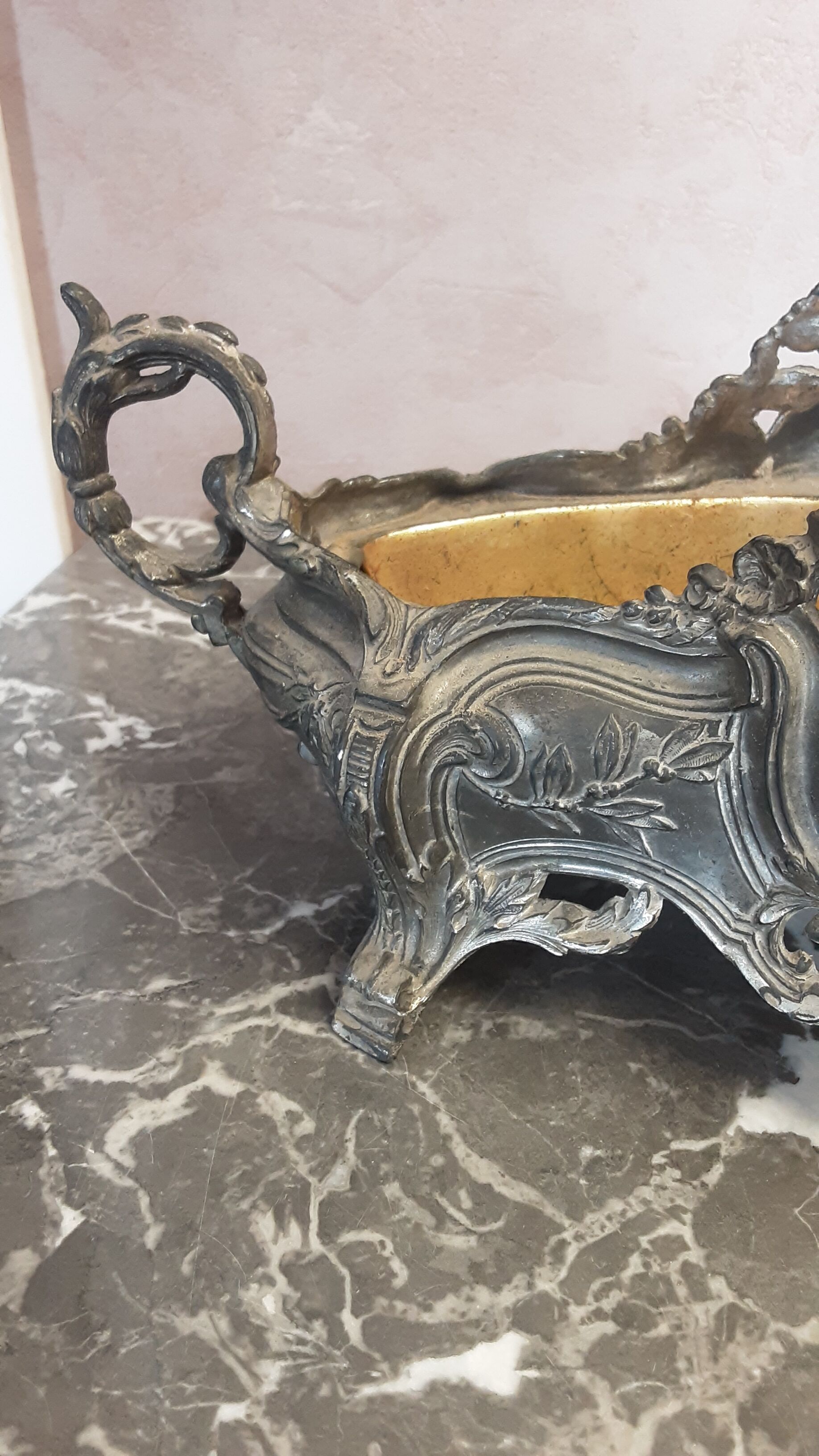 Jardinière ancienne régule et son bac