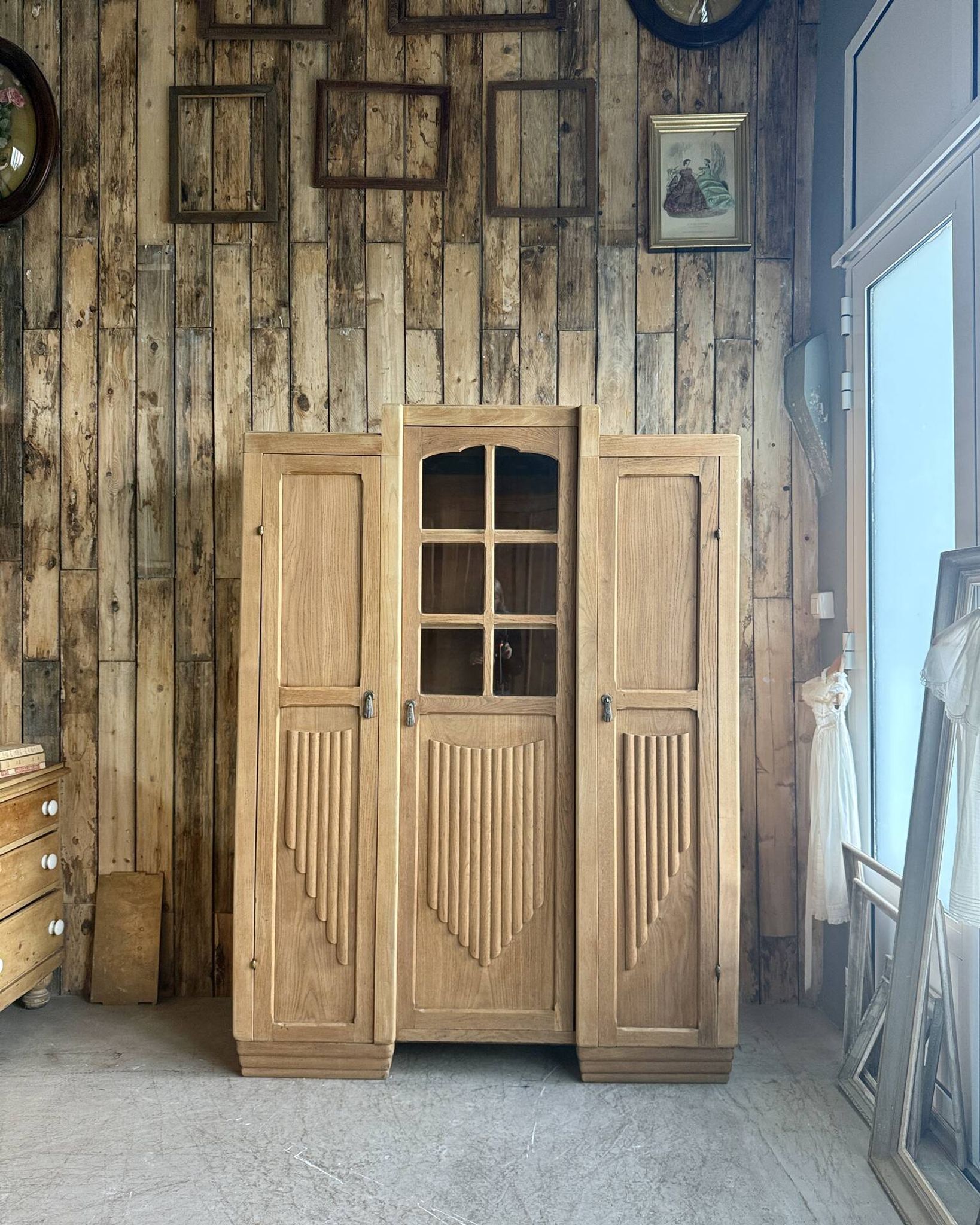 Large asymmetrical Art Deco wardrobe with three doors in oak (renovated)