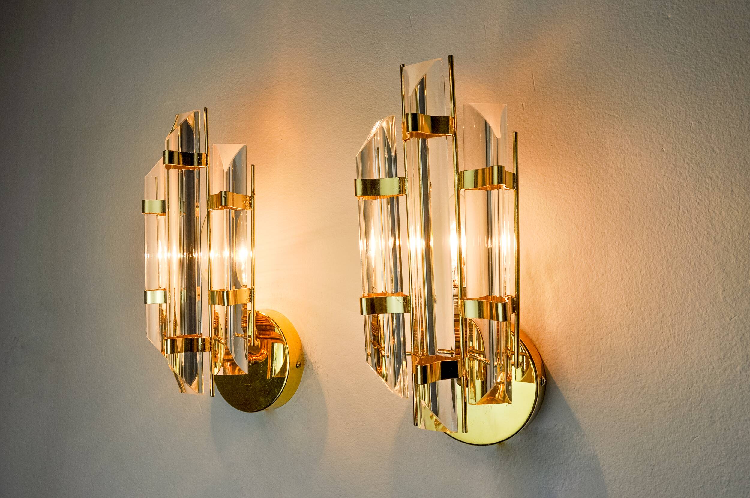 Pair of Venini wall lights, triedri glass, murano, Italy 1970