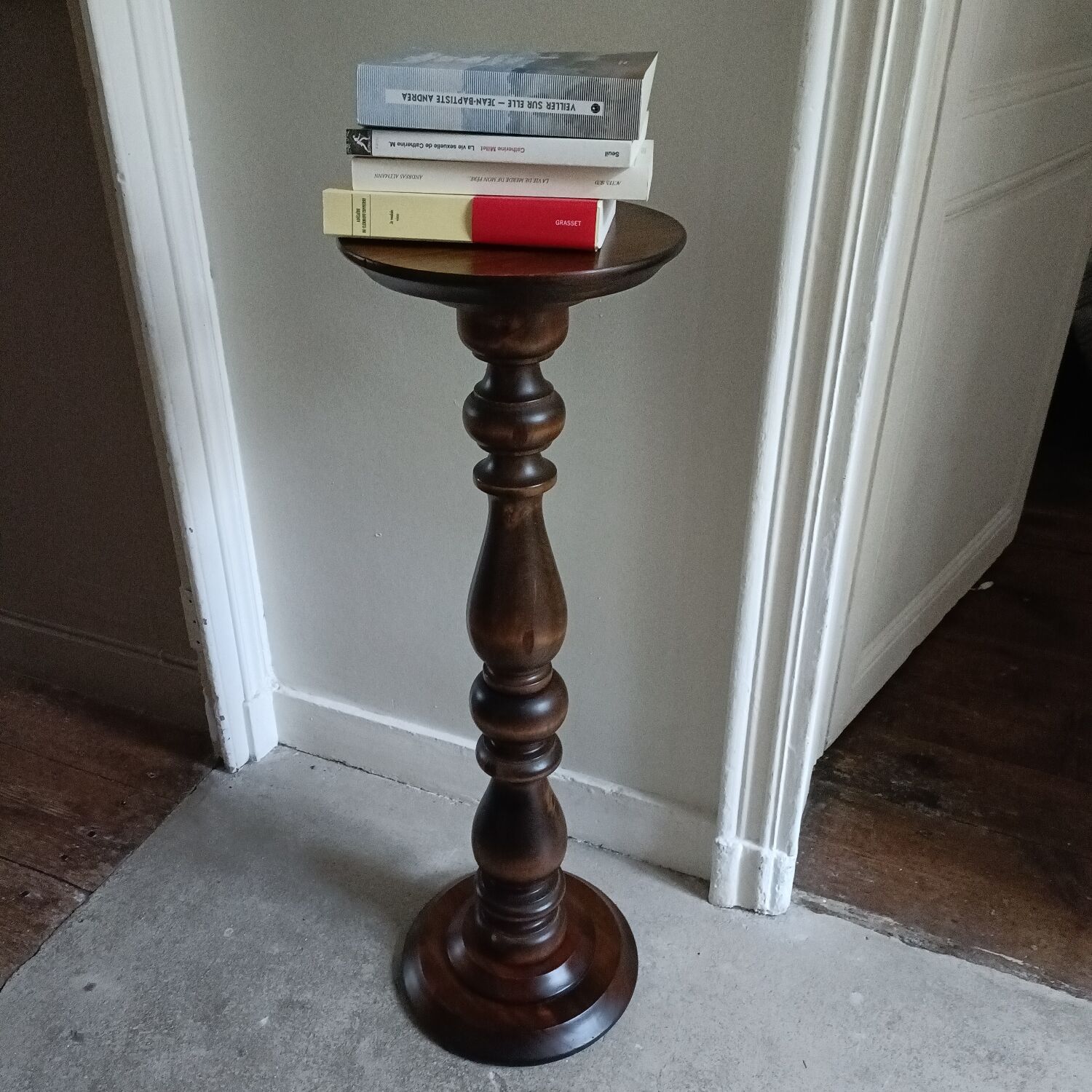 Twisted column stand, vintage plant holder