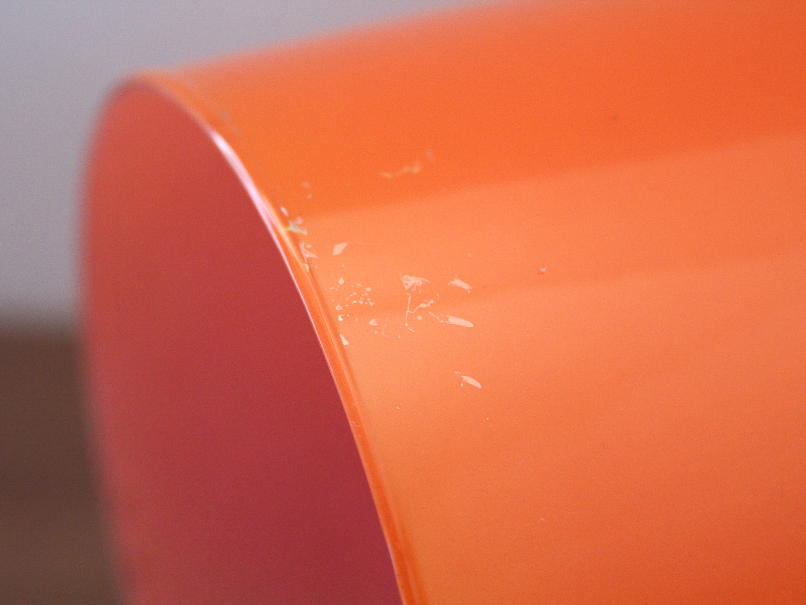 Opaline orange 70s for suspension