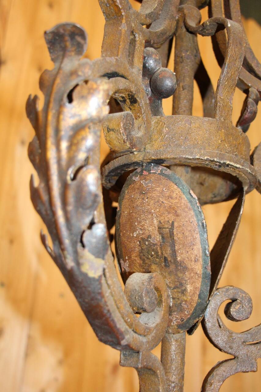 lustre en fer forgé XVIIIème XIXème aux armoiries