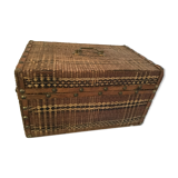 Braided wicker malle