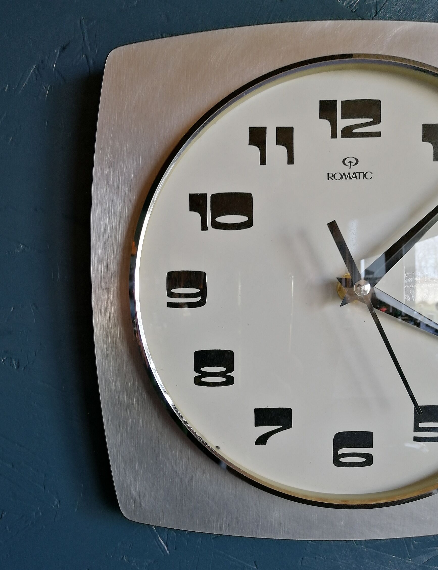 Vintage clock, "Romatic Silver" wall clock