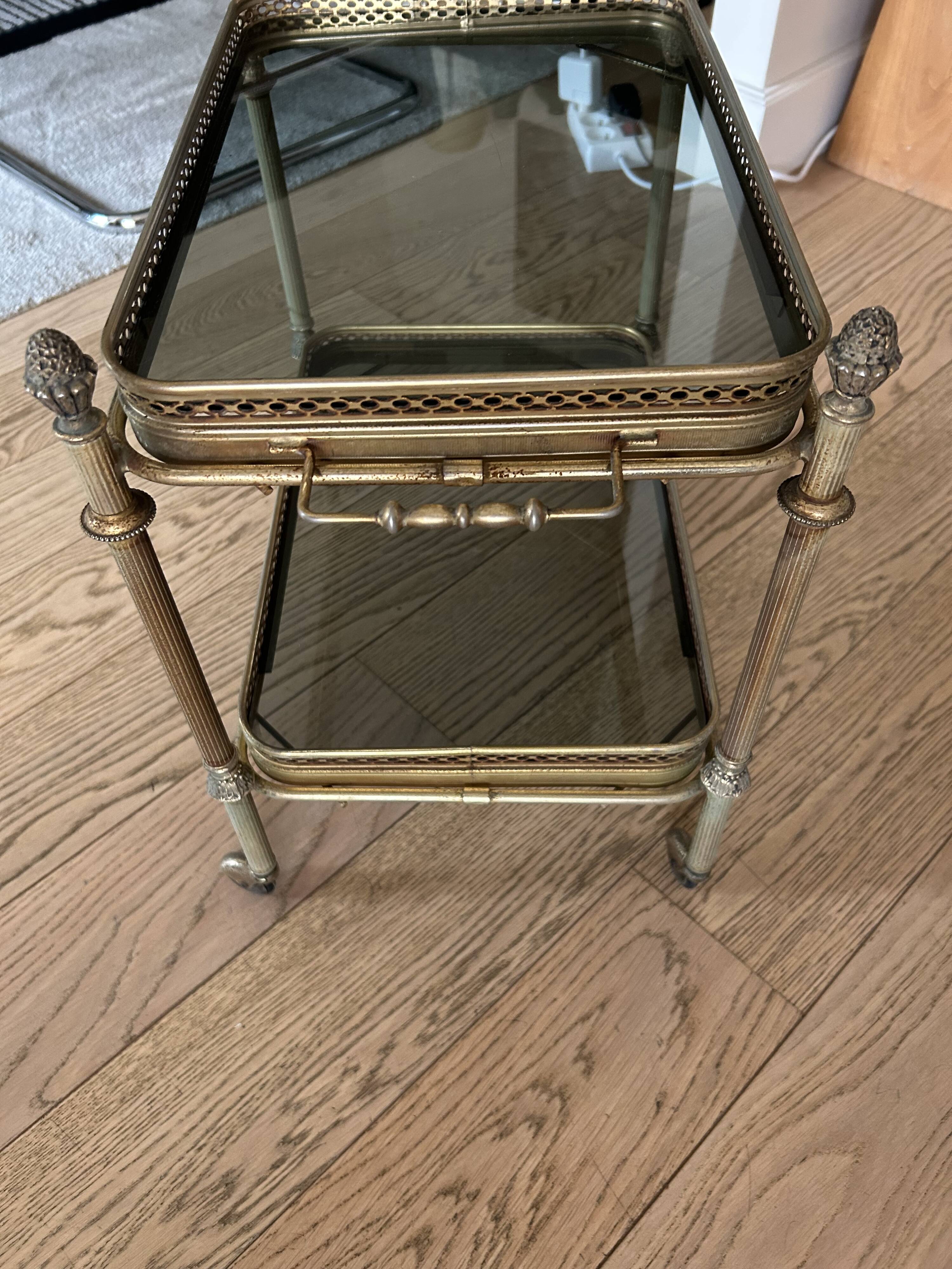 Small rolling serving table in brass and glass, 1970s, Maison Baguès