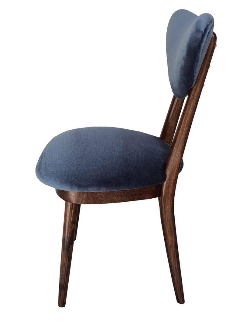 Heart-shaped blue velvet chair with walnut wood, mid-century, Poland, 1960s.