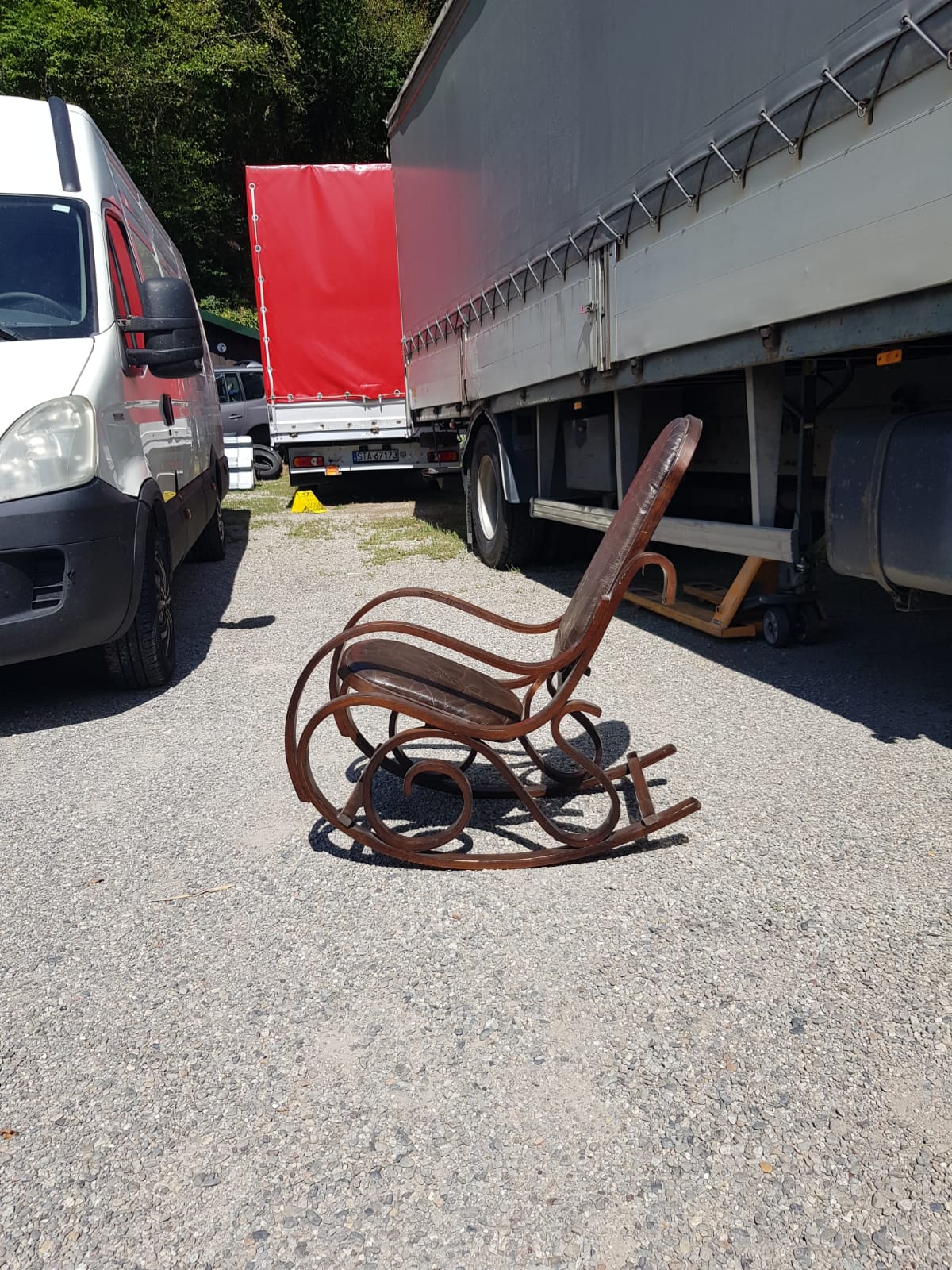 Rocking-chair vintage western wood and brown leather