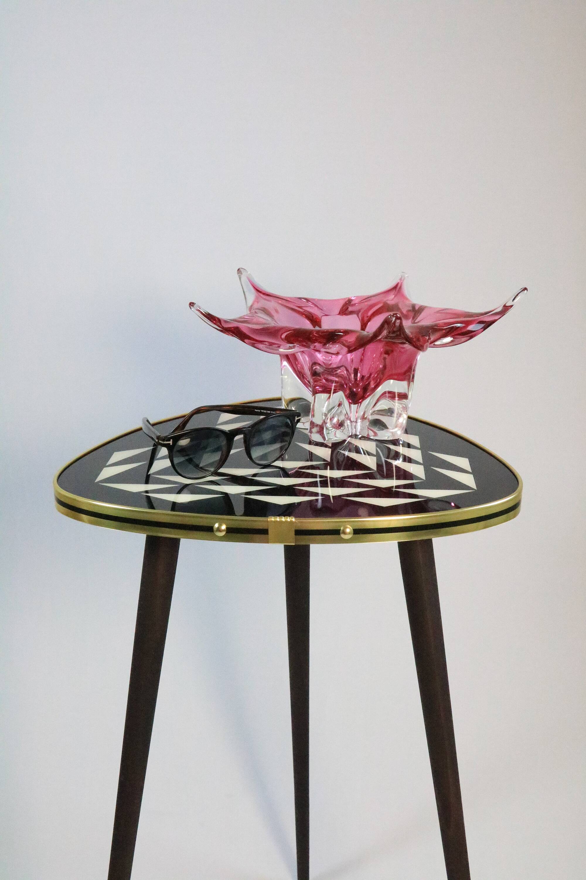 50s style side table, console, black/white, 3 elegant legs