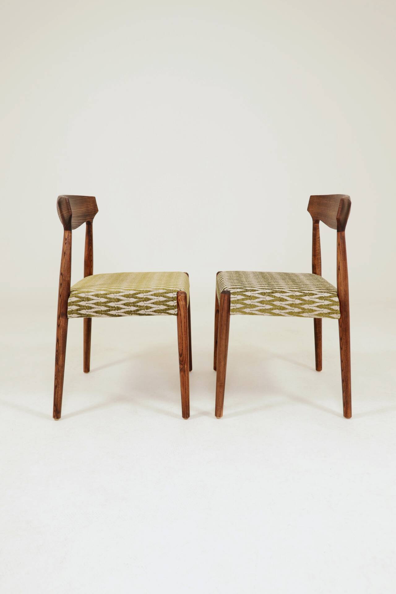 Set 2 Dining Chairs Solid Wood Ash Green Jacquard Fabric