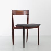 Suite de 4 chaises scandinaves en teck modèle 39