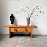 Meuble d’appoint bas style Perriand
