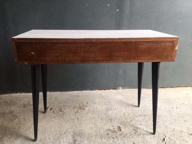 Console feet compass