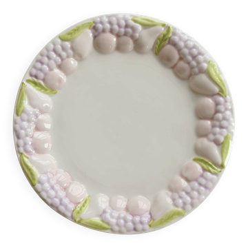 Vintage barbotine plate – Fruit decoration