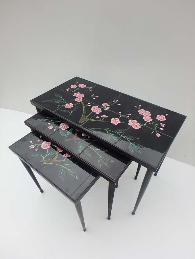 Pull-out tables