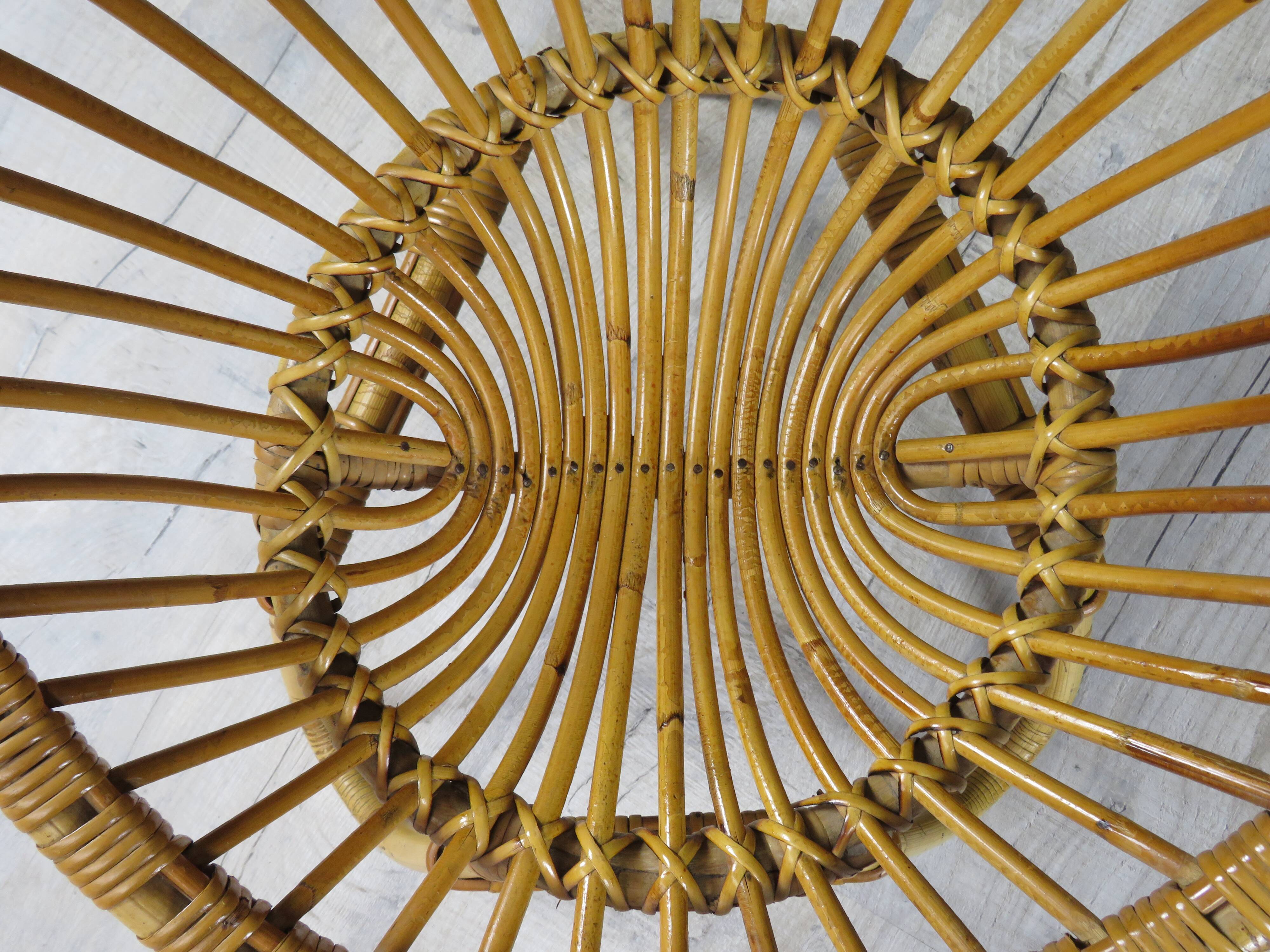 Kid's chair rattan sun shape