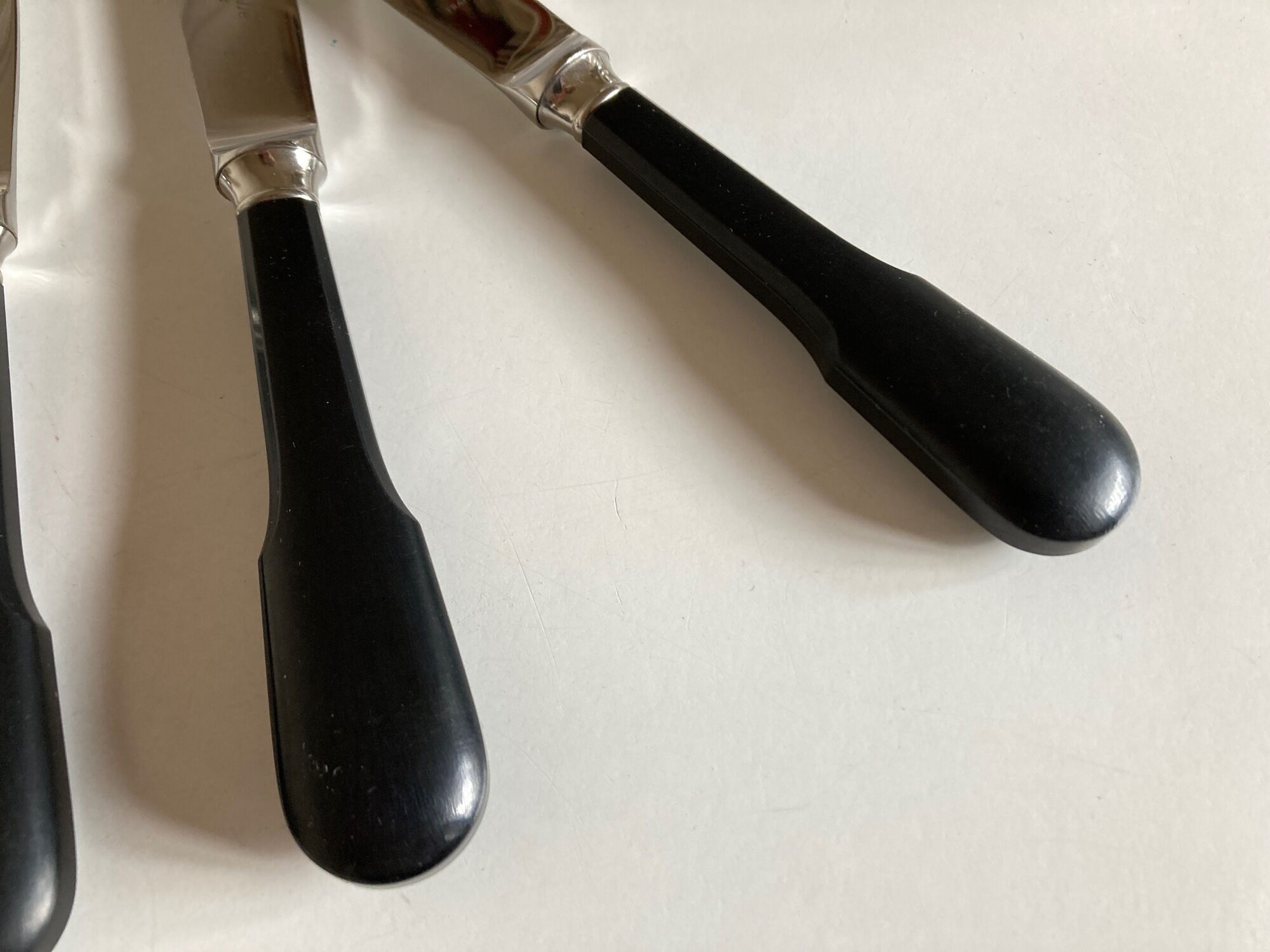 Set of 6 Christofle Vieux Paris knives in black Bakelite